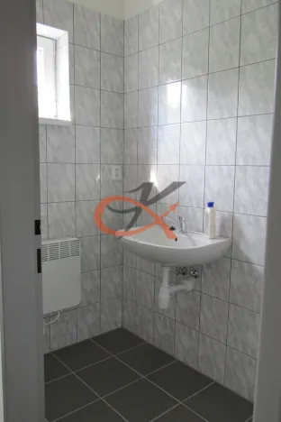 Pronájem skladu, Valašské Meziříčí, M. Alše, 265 m2
