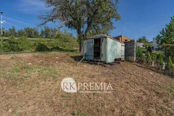 Prodej pozemku pro bydlení, Zabrušany - Straky, 1535 m2