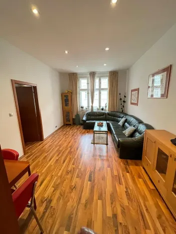 Pronájem bytu 3+1, Praha - Žižkov, Seifertova, 80 m2