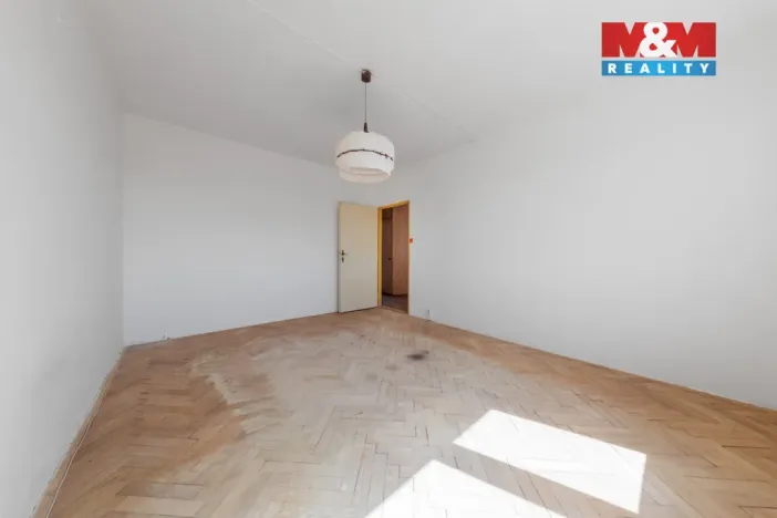 Prodej bytu 3+1, Chodov, Tovární, 65 m2