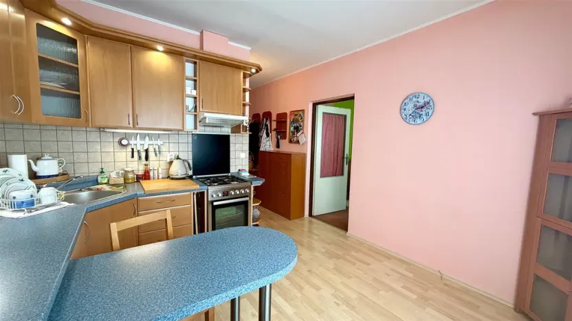Pronájem bytu 1+1, Cheb, Mánesova, 36 m2