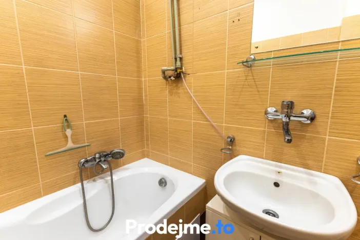 Pronájem bytu 2+kk, Praha - Žižkov, Hartigova, 41 m2