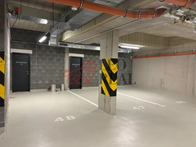 Pronájem bytu 2+kk, Praha - Černý Most, Arnošta Valenty, 41 m2