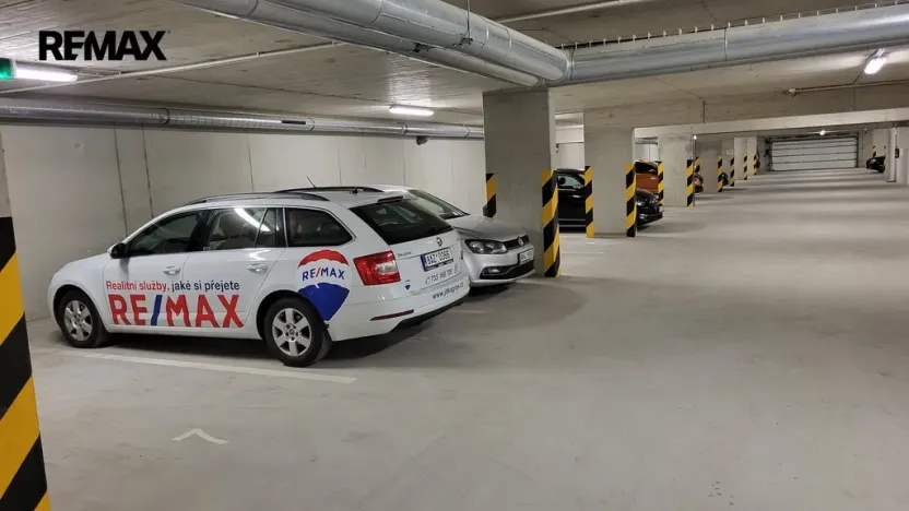 Prodej garážového stání, Olomouc - Řepčín, Aloise Rašína, 12 m2