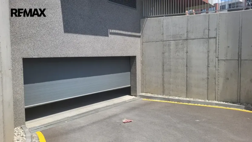 Pronájem garážového stání, Olomouc - Řepčín, Aloise Rašína, 12 m2