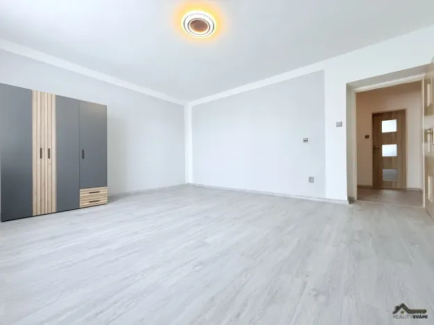Pronájem bytu 1+1, Ostrava, Prostorná, 54 m2