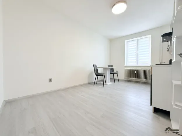 Pronájem bytu 1+1, Ostrava, Prostorná, 54 m2
