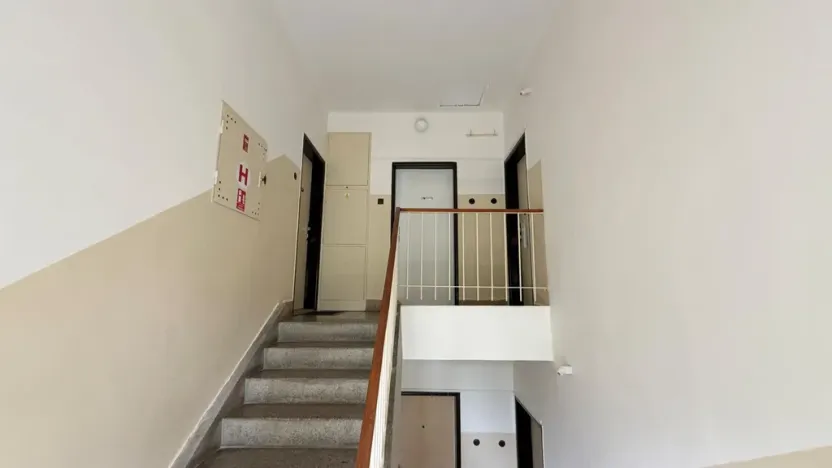 Pronájem bytu 2+1, Praha - Veleslavín, Šumberova, 53 m2
