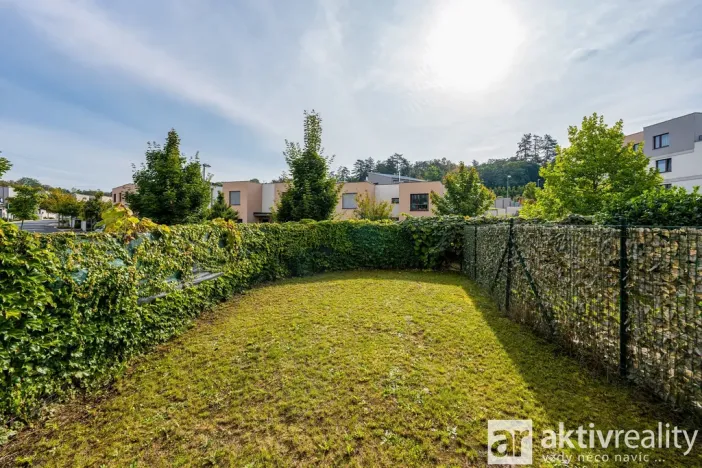 Pronájem bytu 1+kk, Praha - Modřany, Provázkova, 38 m2