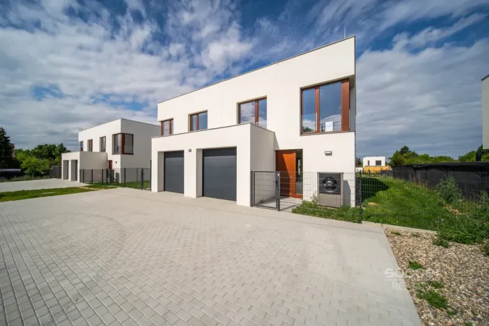 Pronájem rodinného domu, Ohrobec, Na širokém I, 171 m2