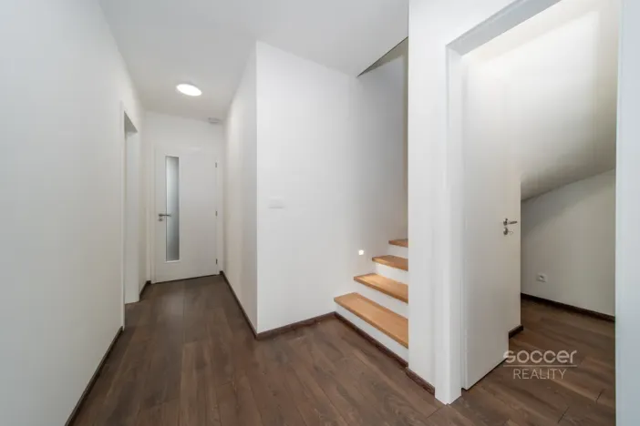 Pronájem rodinného domu, Ohrobec, Na širokém I, 171 m2