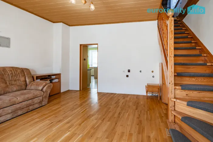 Prodej vícegeneračního domu, Kraslice, Pod nádražím, 259 m2