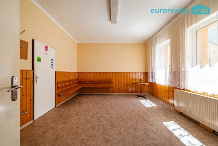 Prodej vícegeneračního domu, Kraslice, Pod nádražím, 259 m2