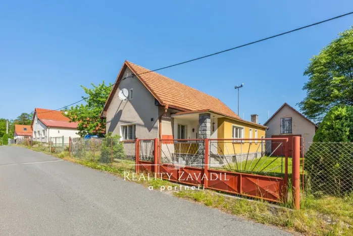 Prodej rodinného domu, Týnec nad Sázavou - Pecerady, 70 m2