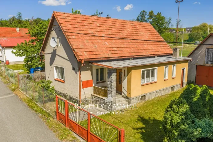 Prodej rodinného domu, Týnec nad Sázavou - Pecerady, 70 m2