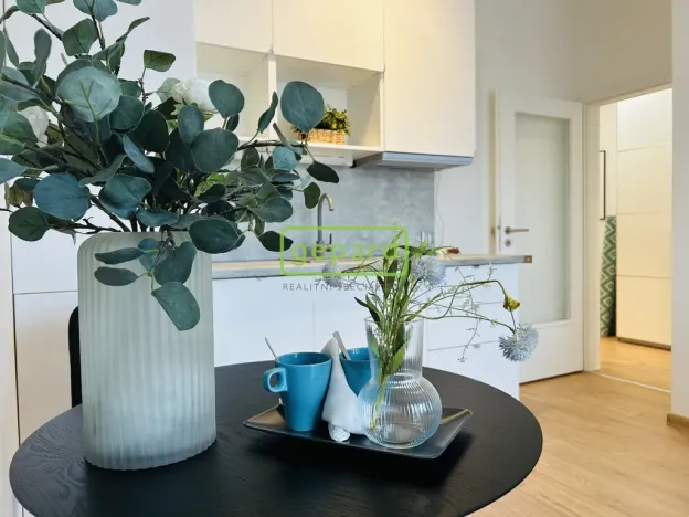 Pronájem bytu 2+kk, Praha, Arnošta Staňka, 31 m2