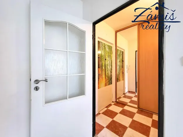 Pronájem bytu 1+kk, Kladno, Plzeňská, 27 m2