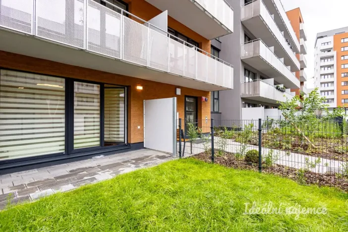 Pronájem bytu 1+kk, Praha - Vysočany, Gerstelova, 37 m2