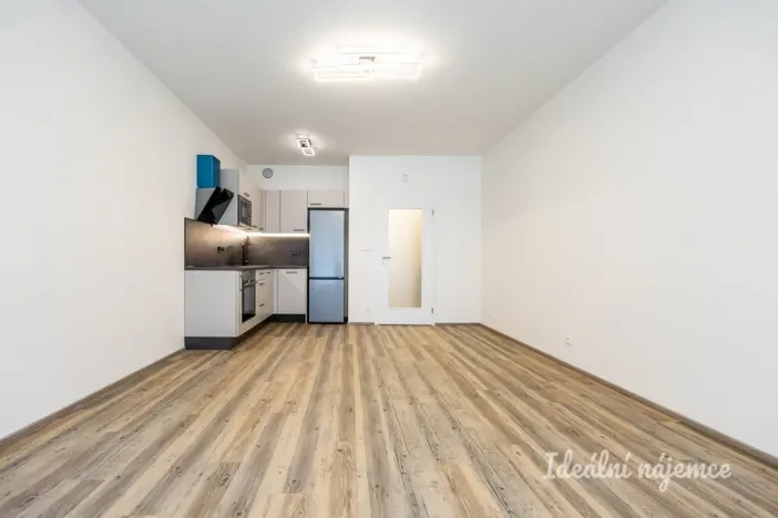 Pronájem bytu 1+kk, Praha - Vysočany, Gerstelova, 37 m2