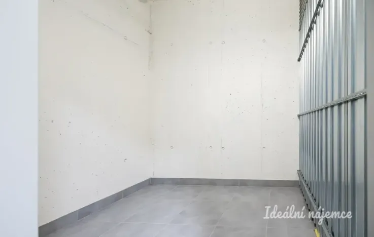 Pronájem bytu 1+kk, Praha - Vysočany, Gerstelova, 37 m2