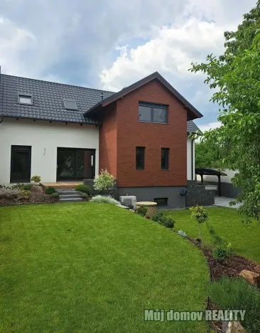 Pronájem rodinného domu, Praha - Nebušice, V uličkách, 166 m2