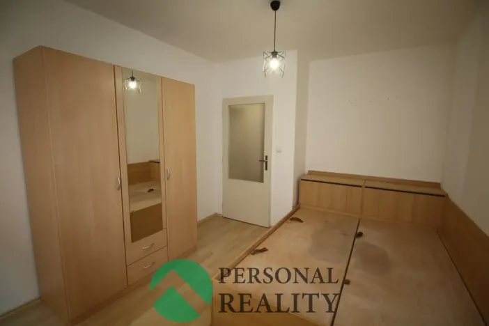 Pronájem bytu 3+1, Praha - Bohnice, Zelenohorská, 66 m2