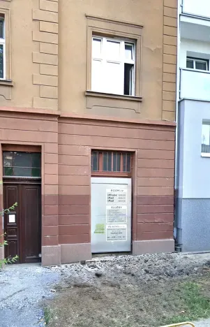Pronájem skladu, Praha - Strašnice, Saratovská, 130 m2