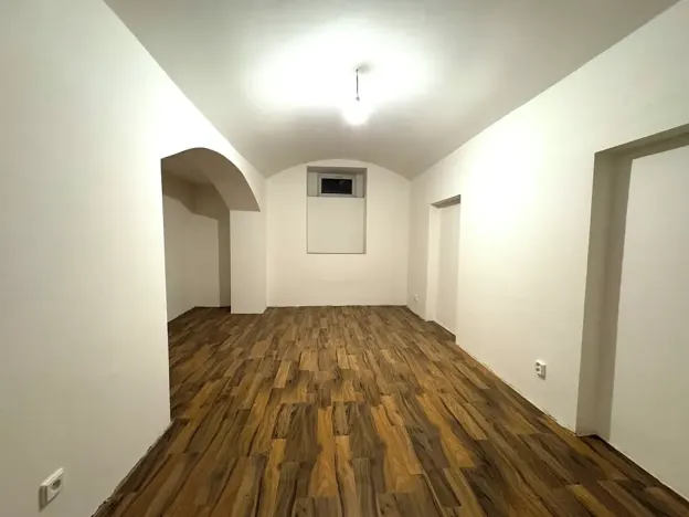 Pronájem obchodního prostoru, Praha - Strašnice, Saratovská, 20 m2