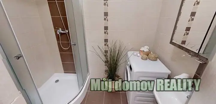 Pronájem bytu 2+kk, Praha - Karlín, Prvního pluku, 45 m2