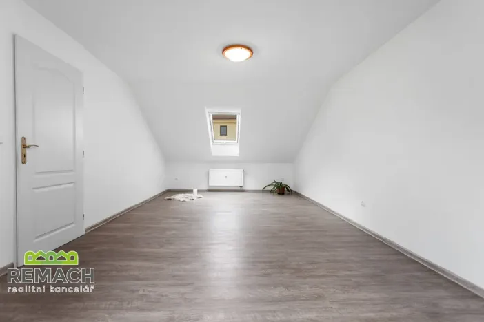 Pronájem bytu 2+kk, Náchod, Masarykovo náměstí, 78 m2