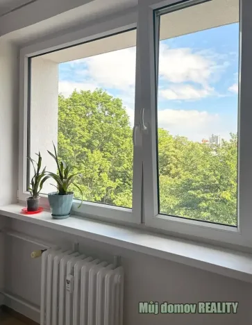 Pronájem bytu 2+kk, Praha - Strašnice, Krupská, 42 m2