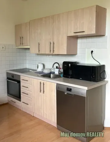Pronájem bytu 2+kk, Praha - Strašnice, Krupská, 42 m2