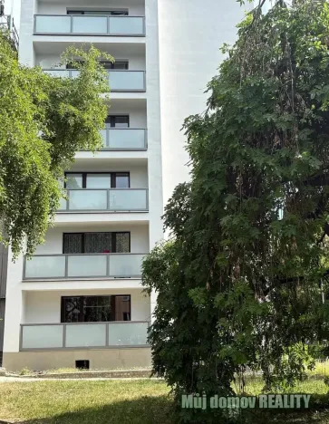 Pronájem bytu 2+kk, Praha - Strašnice, Krupská, 42 m2