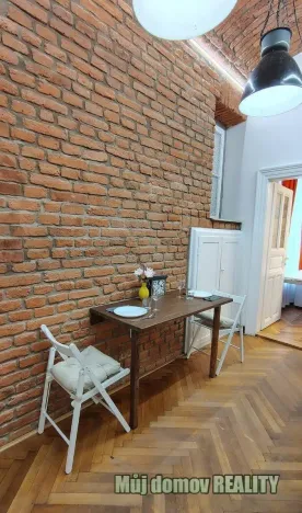 Pronájem bytu 1+1, Praha - Nové Město, Hálkova, 38 m2