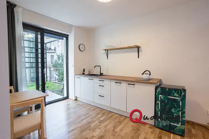 Pronájem bytu 1+kk, Praha - Smíchov, Grafická, 35 m2