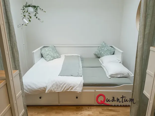 Pronájem bytu 1+kk, Praha - Smíchov, Grafická, 35 m2