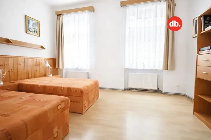 Pronájem bytu 2+1, Karlovy Vary, Krále Jiřího, 58 m2