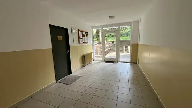 Pronájem bytu 1+1, Mělník, Kosmonautů, 42 m2