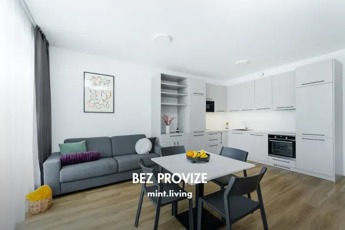 Pronájem bytu 3+kk, Praha - Vysočany, Odkolkova, 75 m2