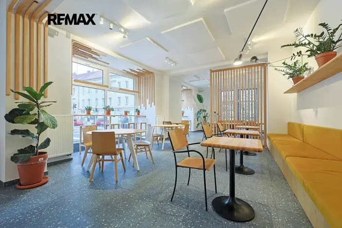 Pronájem kanceláře, Plzeň, Americká, 210 m2