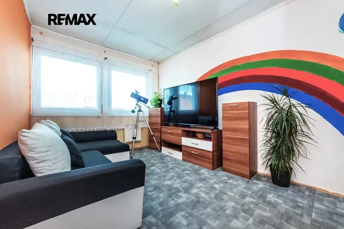 Prodej bytu 3+1, Červený Újezd, U Okálu, 62 m2
