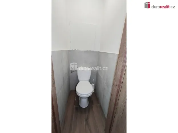 Pronájem bytu 2+1, Praha - Kobylisy, Chabařovická, 67 m2