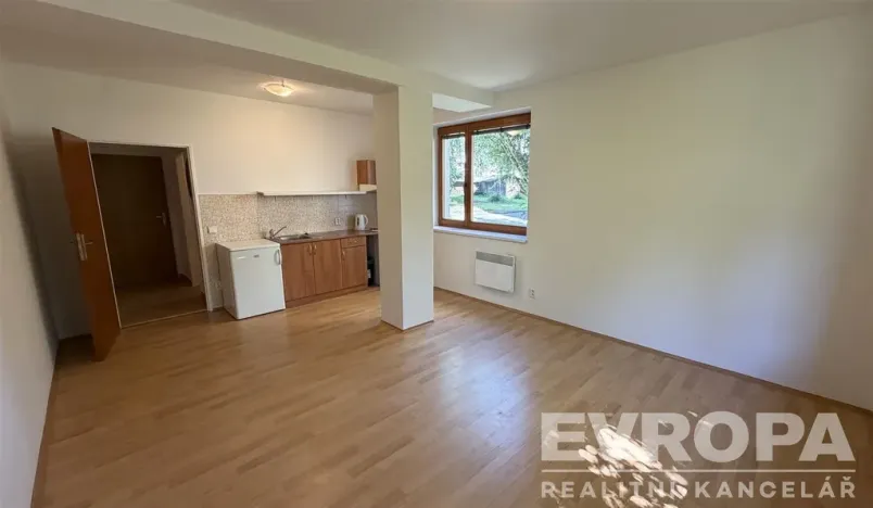 Pronájem bytu 1+kk, Vrchlabí, Českých bratří, 30 m2