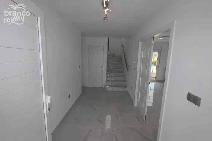 Prodej rodinného domu, Pinoso, Alicante, Španělsko, 180 m2