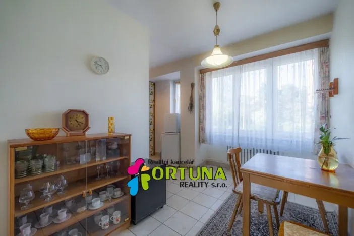 Prodej bytu 3+1, Praha - Troja, Na Šutce, 66 m2