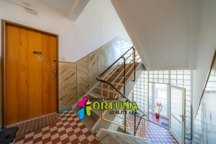 Prodej bytu 3+1, Praha - Troja, Na Šutce, 66 m2
