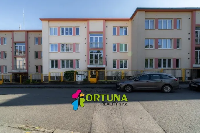 Prodej bytu 3+1, Praha - Troja, Na Šutce, 66 m2