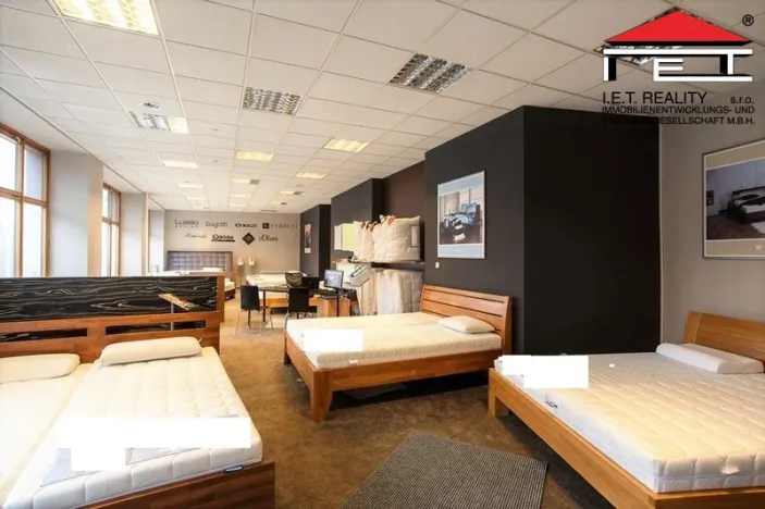Pronájem obchodního prostoru, Ostrava, 28. října, 100 m2