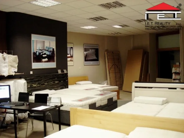 Pronájem obchodního prostoru, Ostrava, 28. října, 100 m2