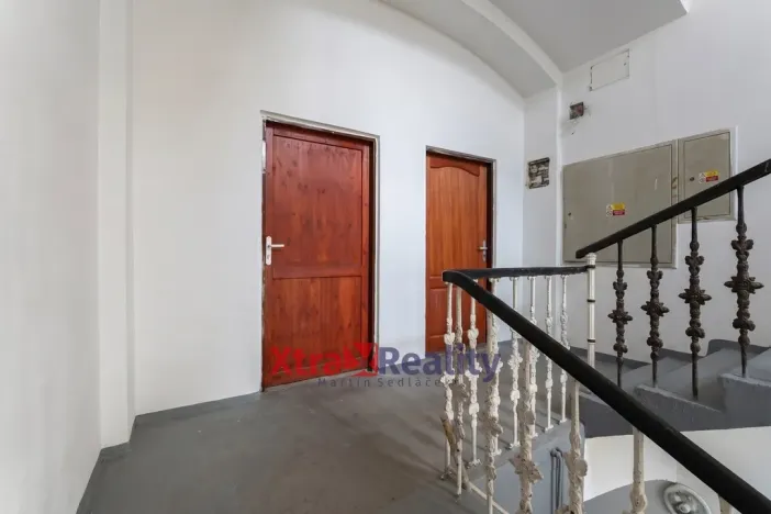 Prodej bytu 1+1, Teplice, Školní, 70 m2